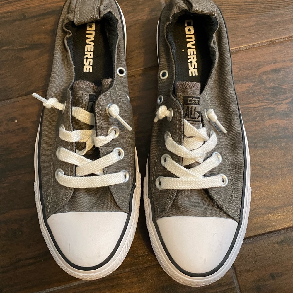 Gray converse size 7